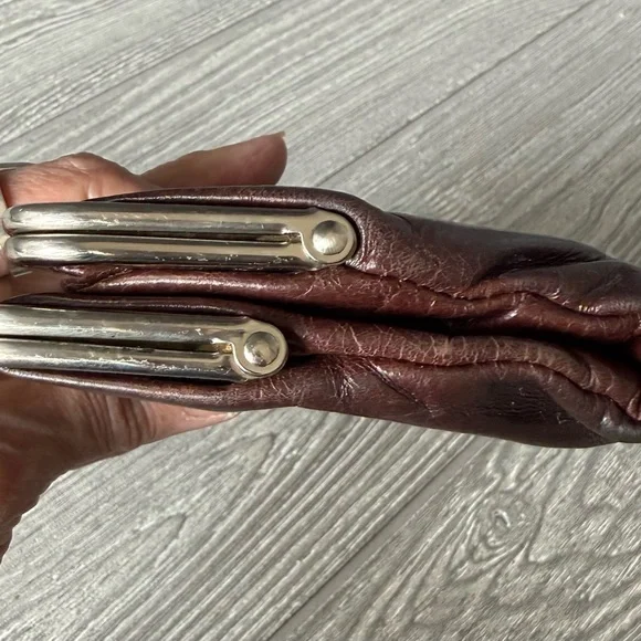 HOBO Lauren brown leather double frame wallet/clutch. HOBO International brand. - Picture 12 of 16